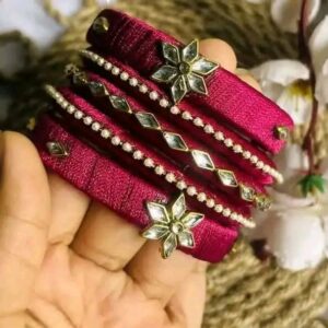 কুন্দনের হ্যান্ডমেড চূড়ি