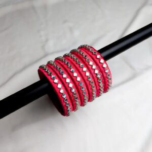 কুন্দনের হ্যান্ডমেড চূড়ি