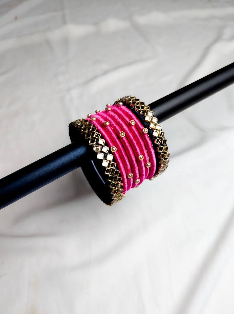 কুন্দনের হ্যান্ডমেড চূড়ি কুন্দনের হ্যান্ডমেড চূড়ি